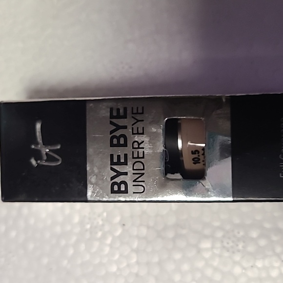 bye bye under eye concealer - Picture 3 of 4